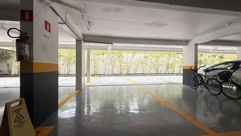 BEAUTIFUL 3 BEDROOM APARTMENT STEPS FROM THE SEA