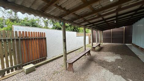 Casa a apenas 150 metros da Praia da Gamboa - Garopaba/SC