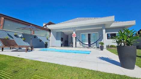 Casa para alugar em Bombinhas - Canto Grande