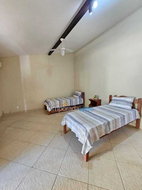 Casa para alquiler de vacaciones em Lauro de Freitas (Vilas do Atlântico Ba)