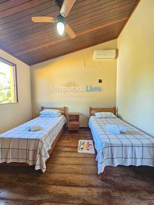 Casa para alquiler de vacaciones em Lauro de Freitas (Vilas do Atlântico Ba)
