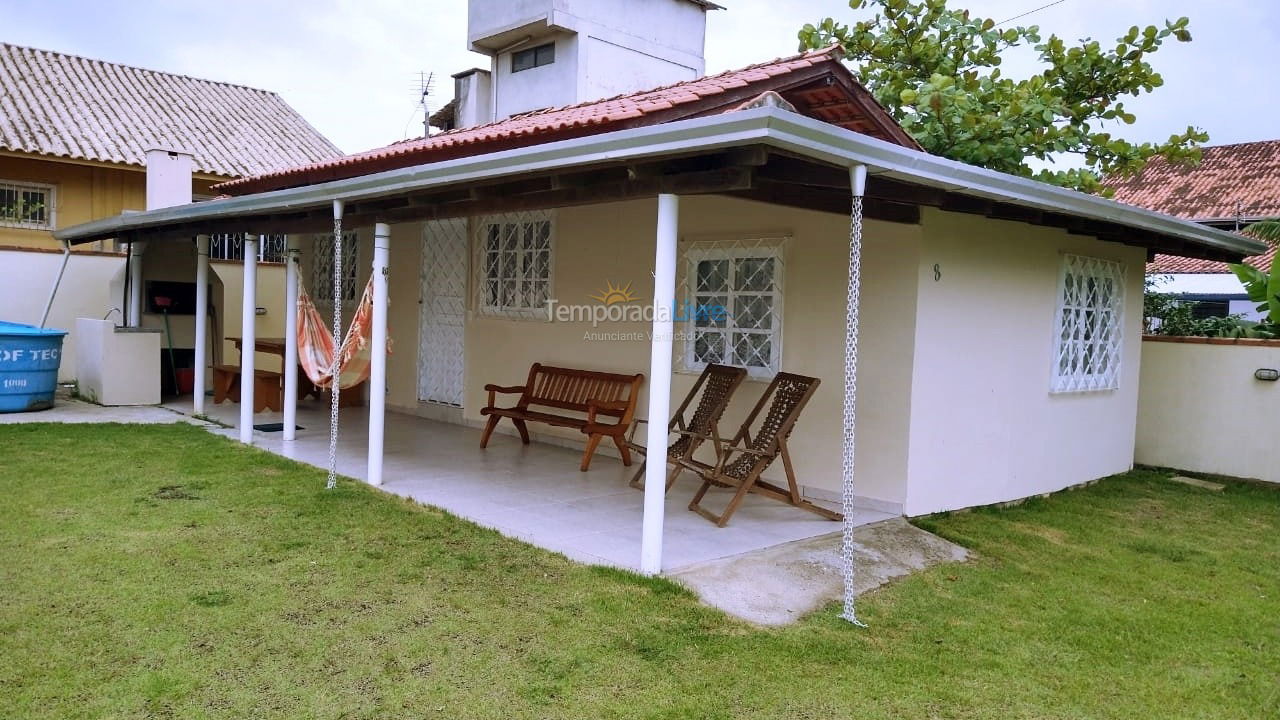 Casa para alquiler de vacaciones em Bombinhas (Mariscal)