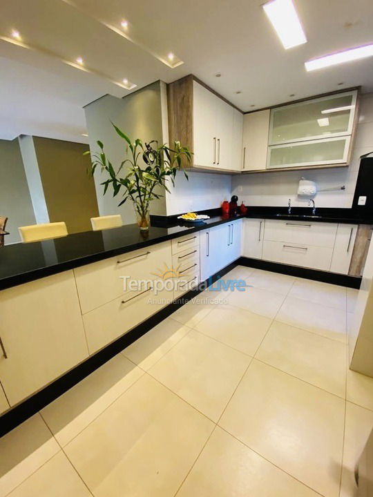 Apartamento para aluguel de temporada em Ubatuba (Itaguá)
