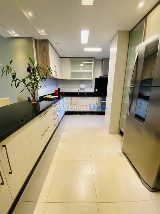 Apartamento para aluguel de temporada em Ubatuba (Itaguá)