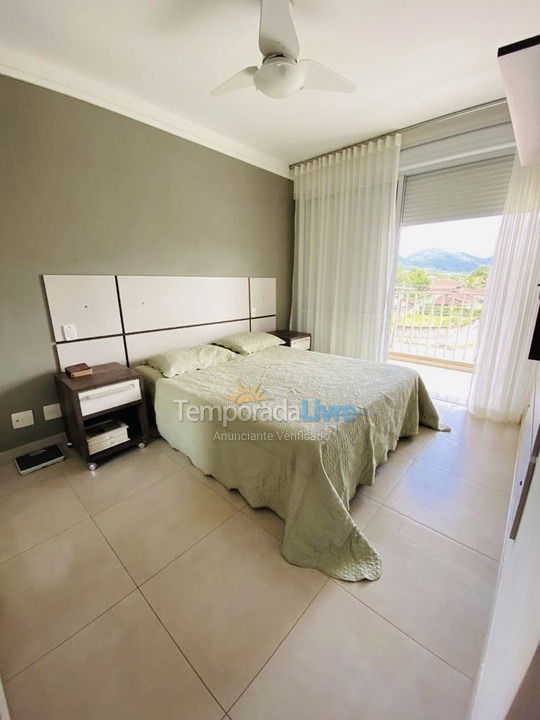 Apartamento para aluguel de temporada em Ubatuba (Itaguá)