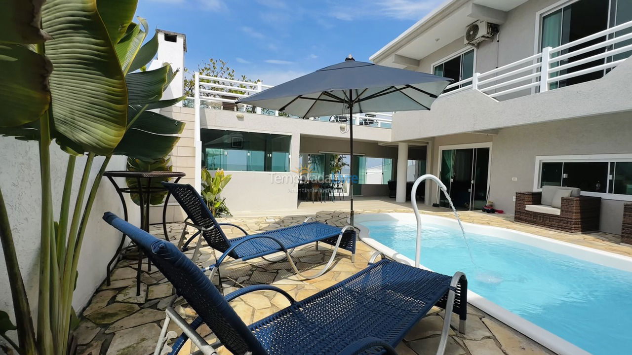 Casa para alquiler de vacaciones em Guaratuba (Nereidas)