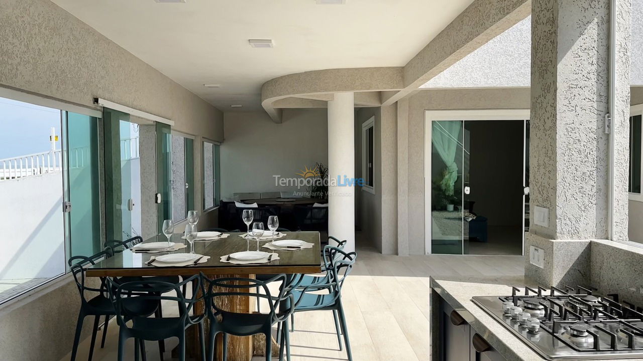 Casa para alquiler de vacaciones em Guaratuba (Nereidas)