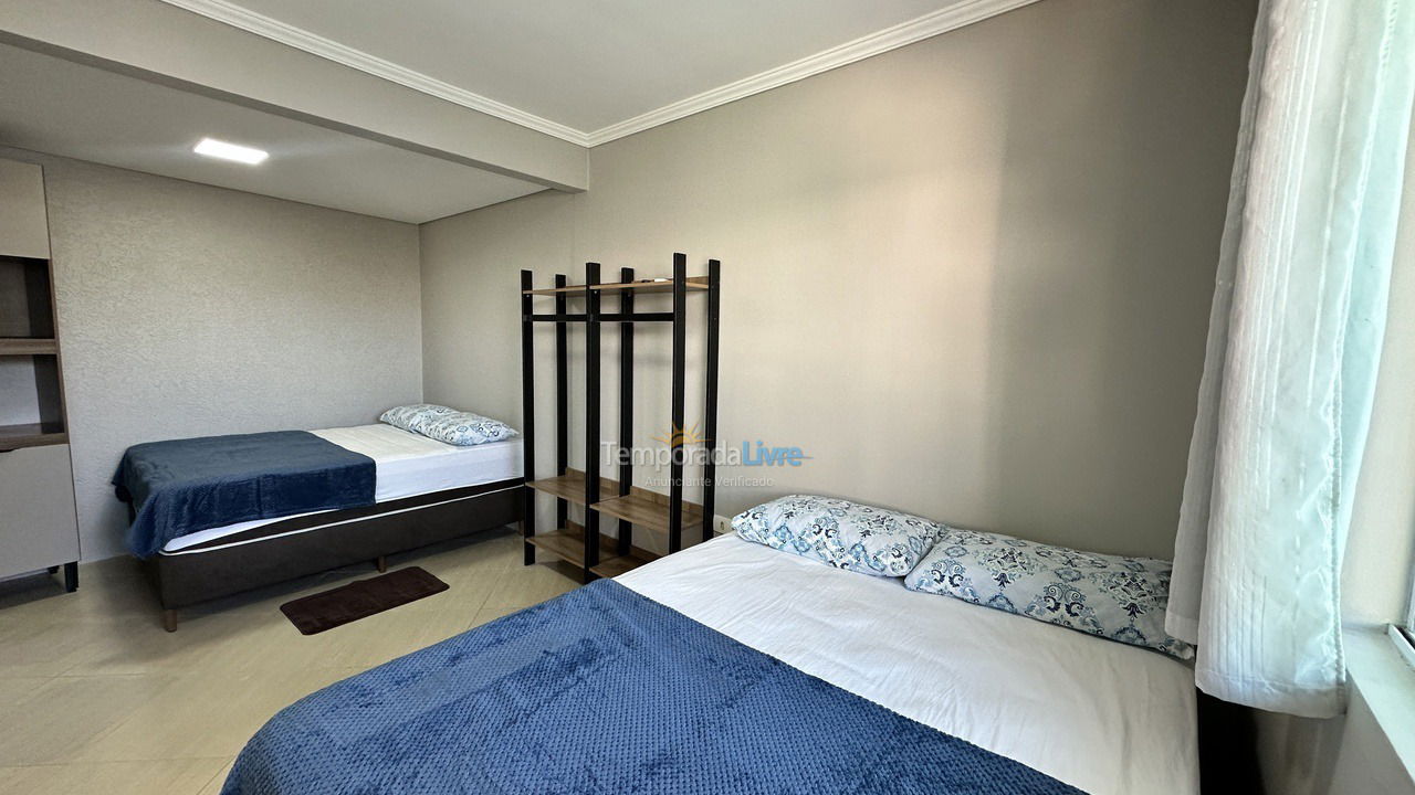 Casa para alquiler de vacaciones em Guaratuba (Nereidas)