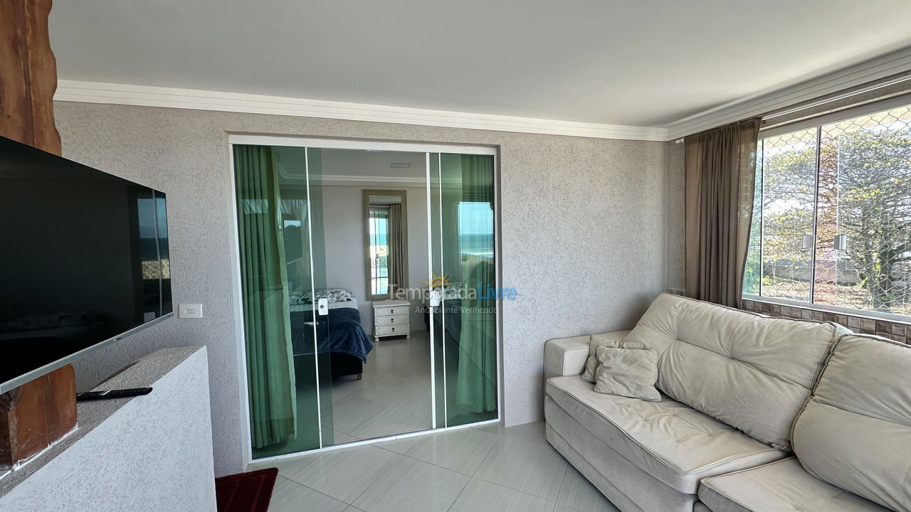 Casa para alquiler de vacaciones em Guaratuba (Nereidas)