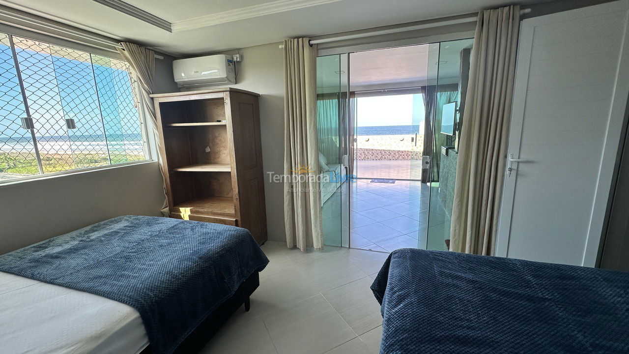 Casa para alquiler de vacaciones em Guaratuba (Nereidas)