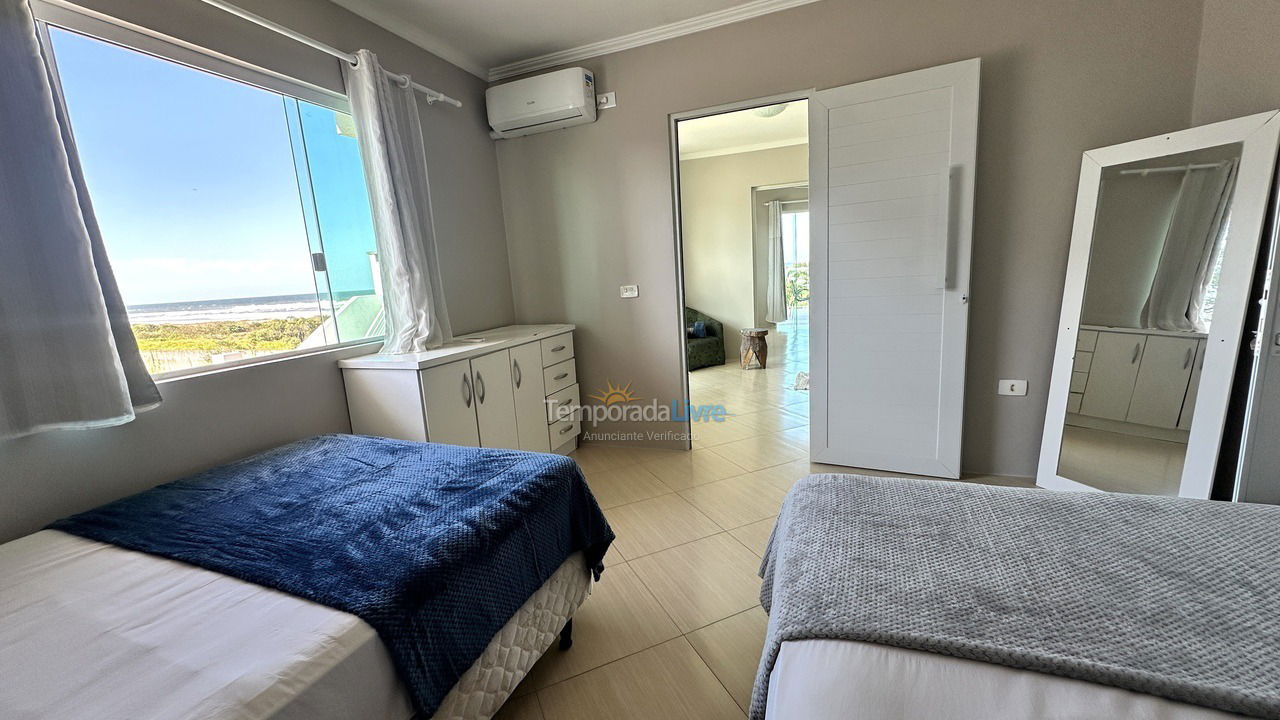 Casa para alquiler de vacaciones em Guaratuba (Nereidas)