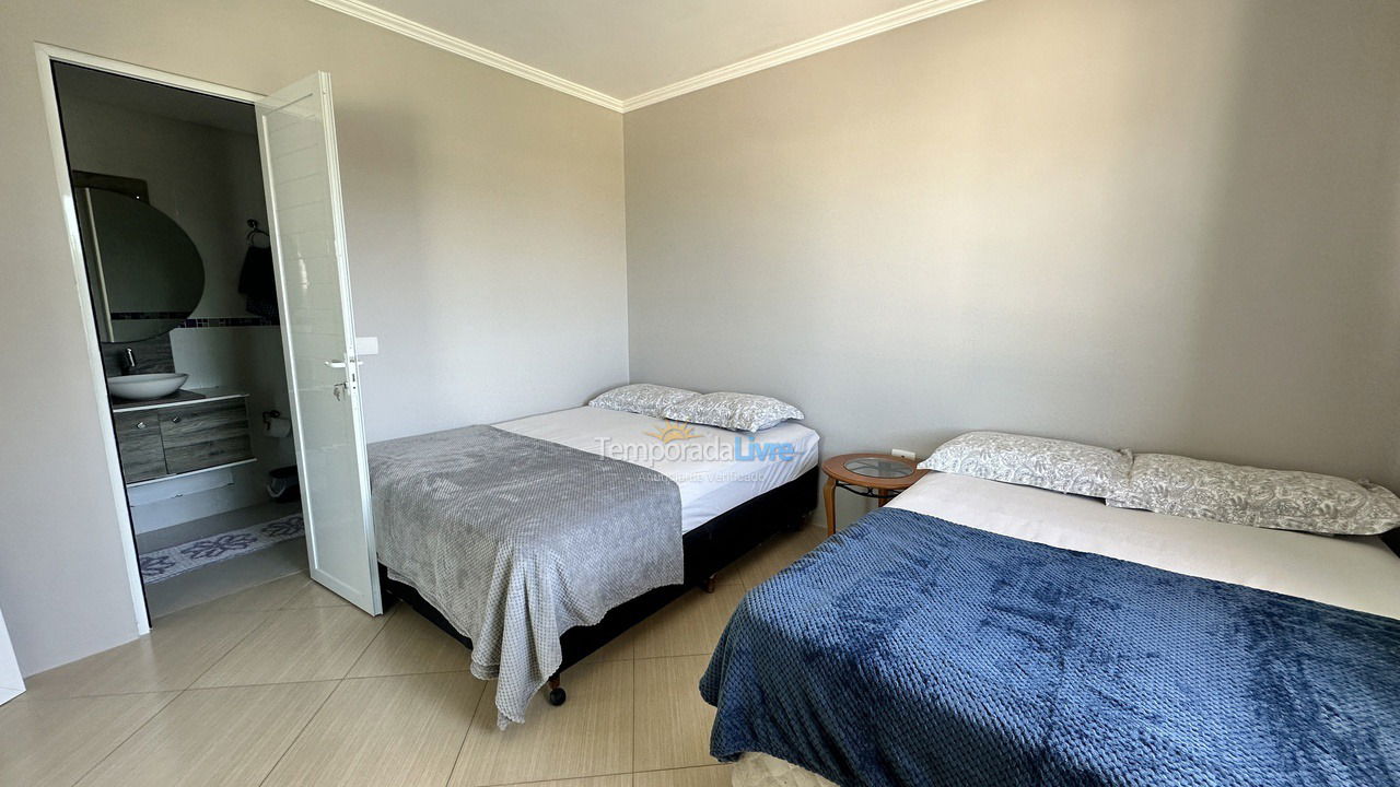 Casa para alquiler de vacaciones em Guaratuba (Nereidas)