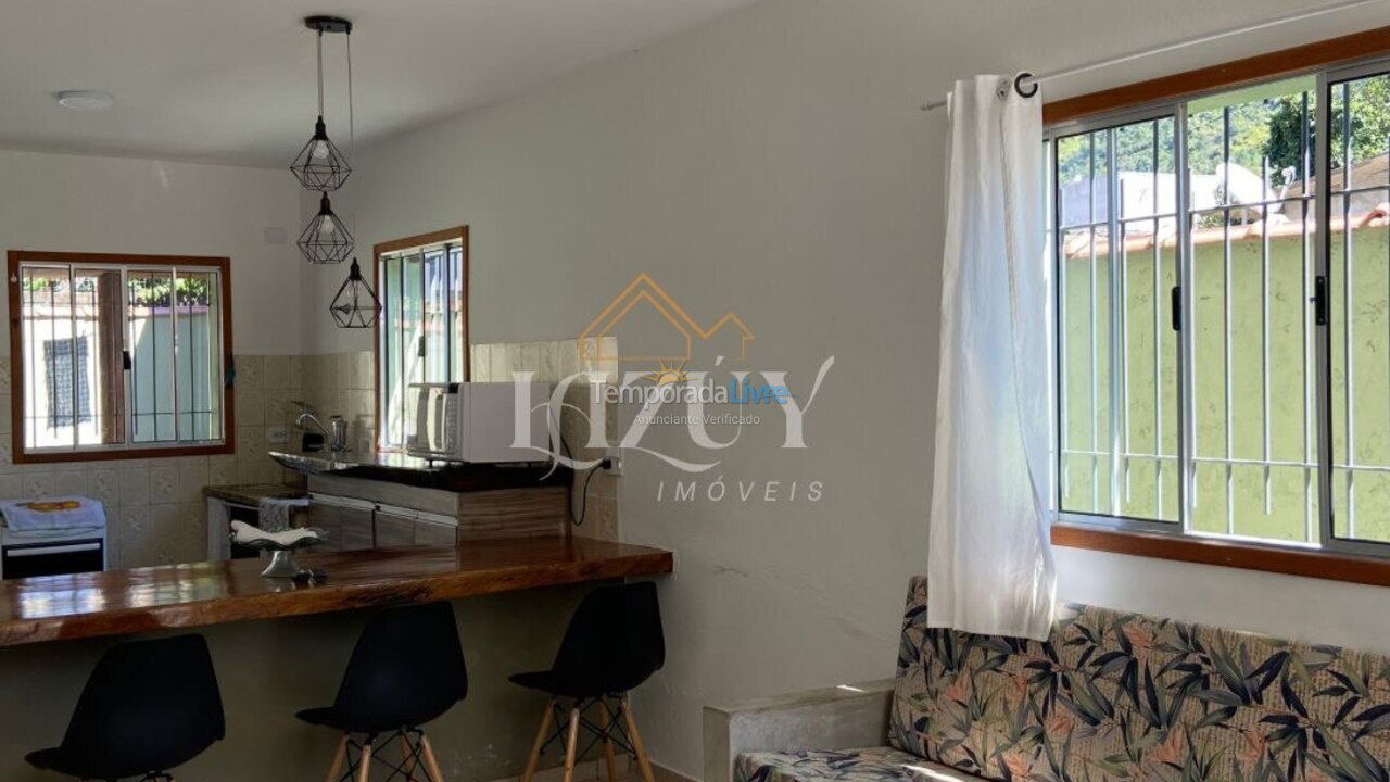 Casa para aluguel de temporada em Ubatuba (Pereque Mirim)
