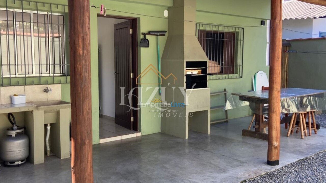 Casa para aluguel de temporada em Ubatuba (Pereque Mirim)