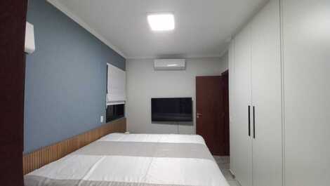 BEAUTIFUL 3 BEDROOM APARTMENT STEPS FROM THE SEA