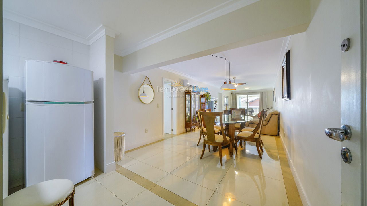 Apartamento para aluguel de temporada em Bombinhas (Praia da Lagoinha)