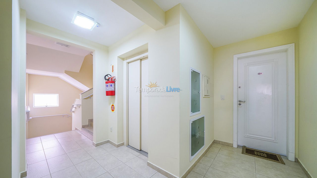 Apartamento para aluguel de temporada em Bombinhas (Praia da Lagoinha)
