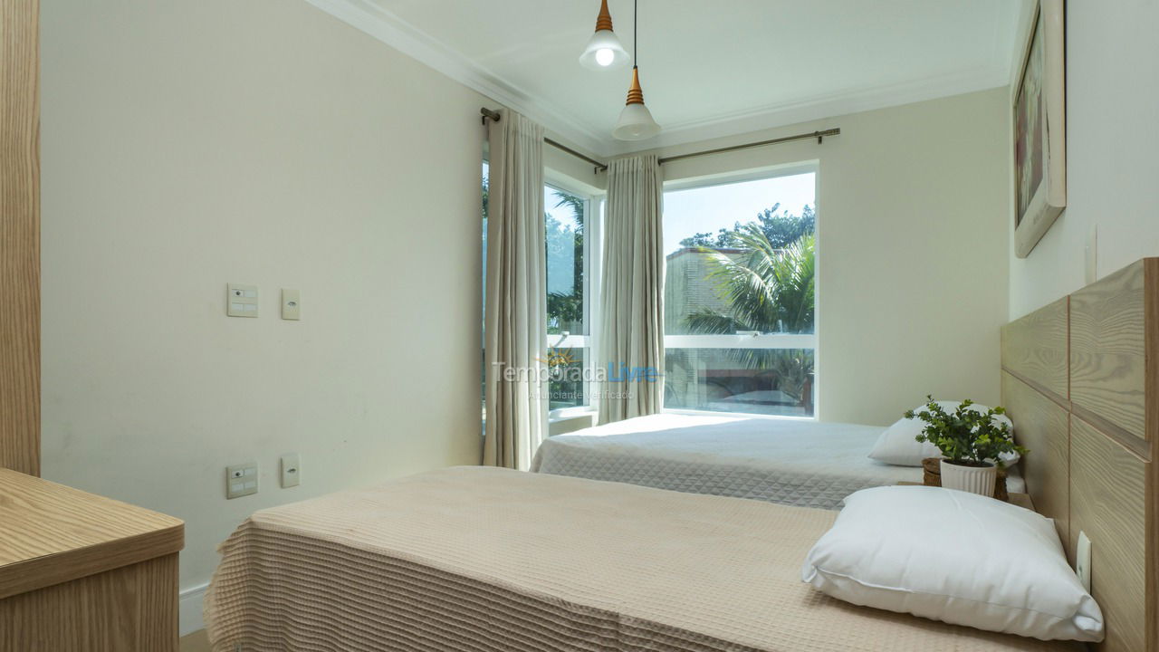 Apartamento para aluguel de temporada em Bombinhas (Praia da Lagoinha)