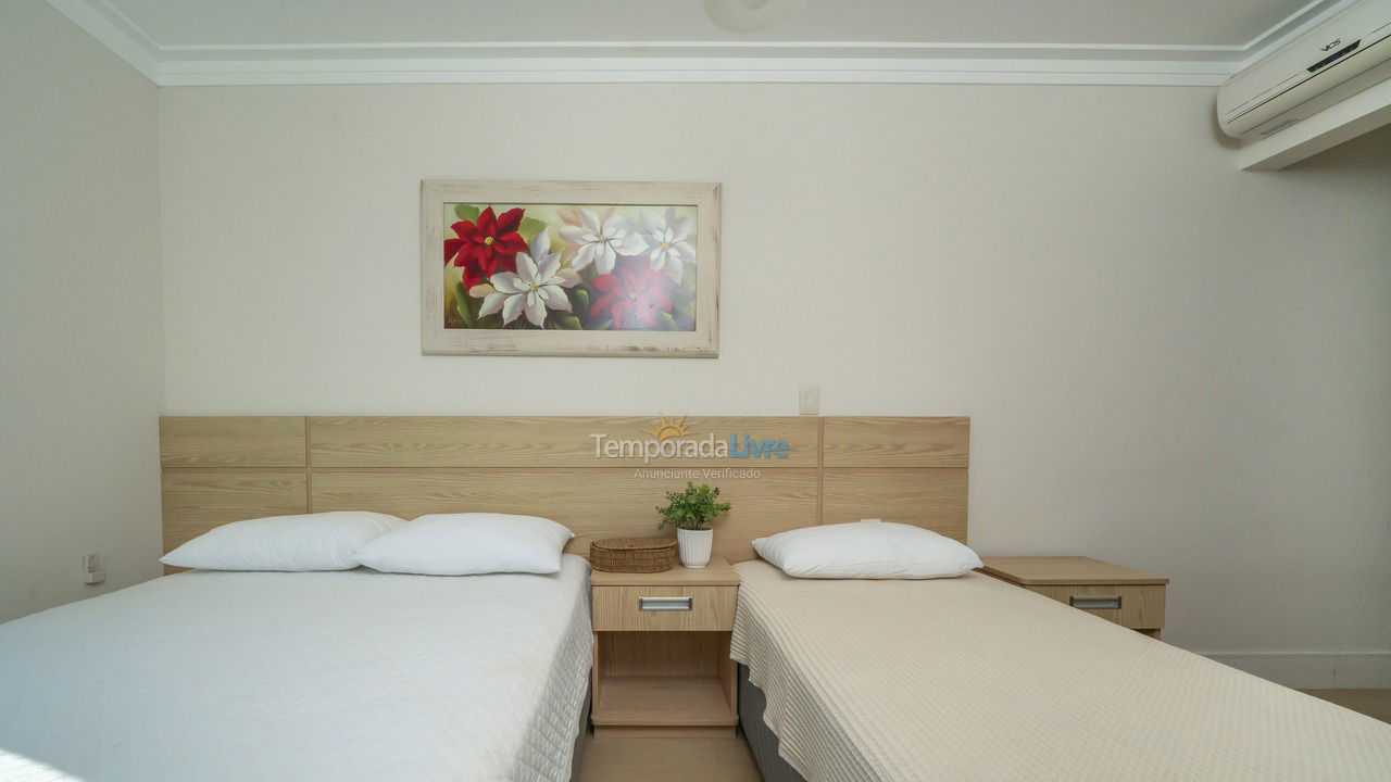 Apartamento para aluguel de temporada em Bombinhas (Praia da Lagoinha)