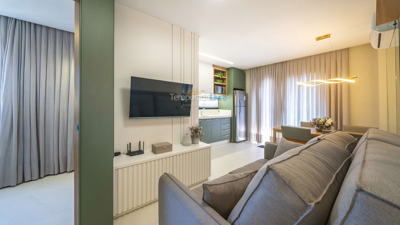 Apartamento para aluguel de temporada em Bombinhas (Praia de Bombas)