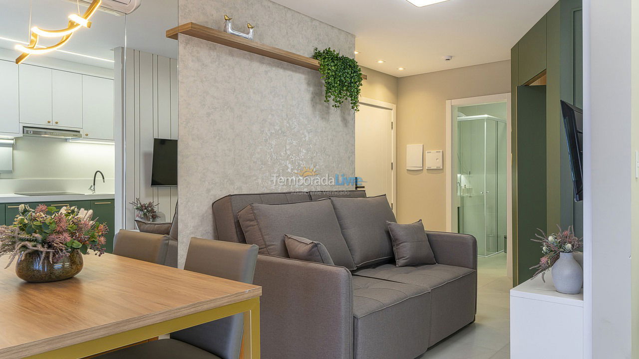 Apartamento para aluguel de temporada em Bombinhas (Praia de Bombas)