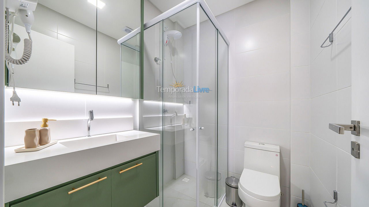 Apartamento para aluguel de temporada em Bombinhas (Praia de Bombas)