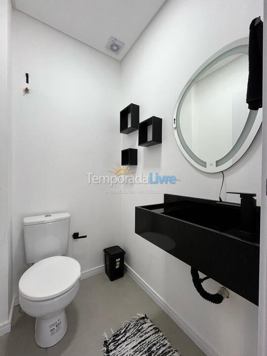 Apartamento para alquiler de vacaciones em Bombinhas (Praia de Bombas)