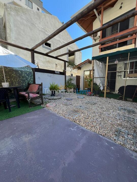 House for vacation rental in Bombinhas (Praia de Bombas)