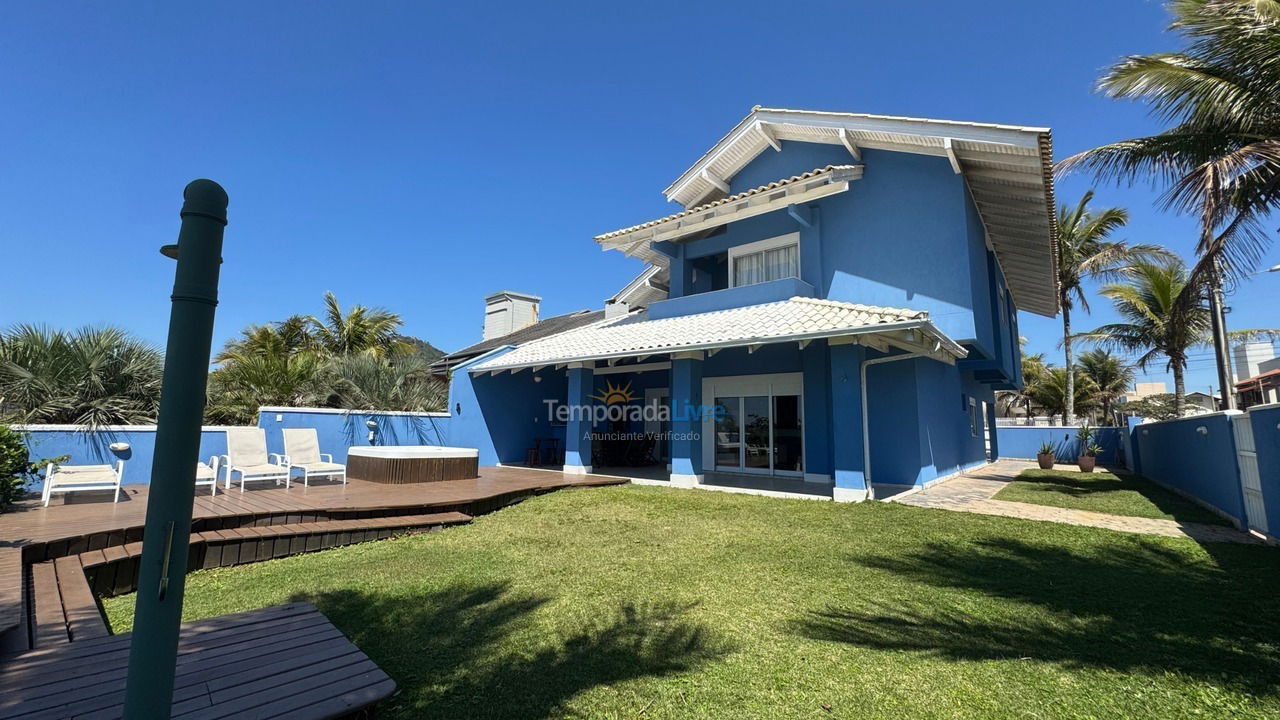 House for vacation rental in Bombinhas (Canto Grande)