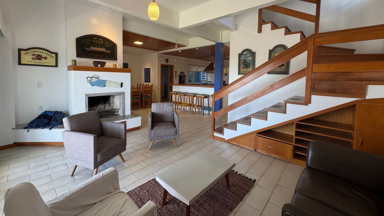 House for vacation rental in Bombinhas (Canto Grande)