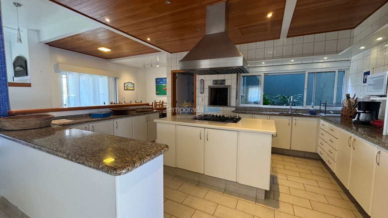 House for vacation rental in Bombinhas (Canto Grande)