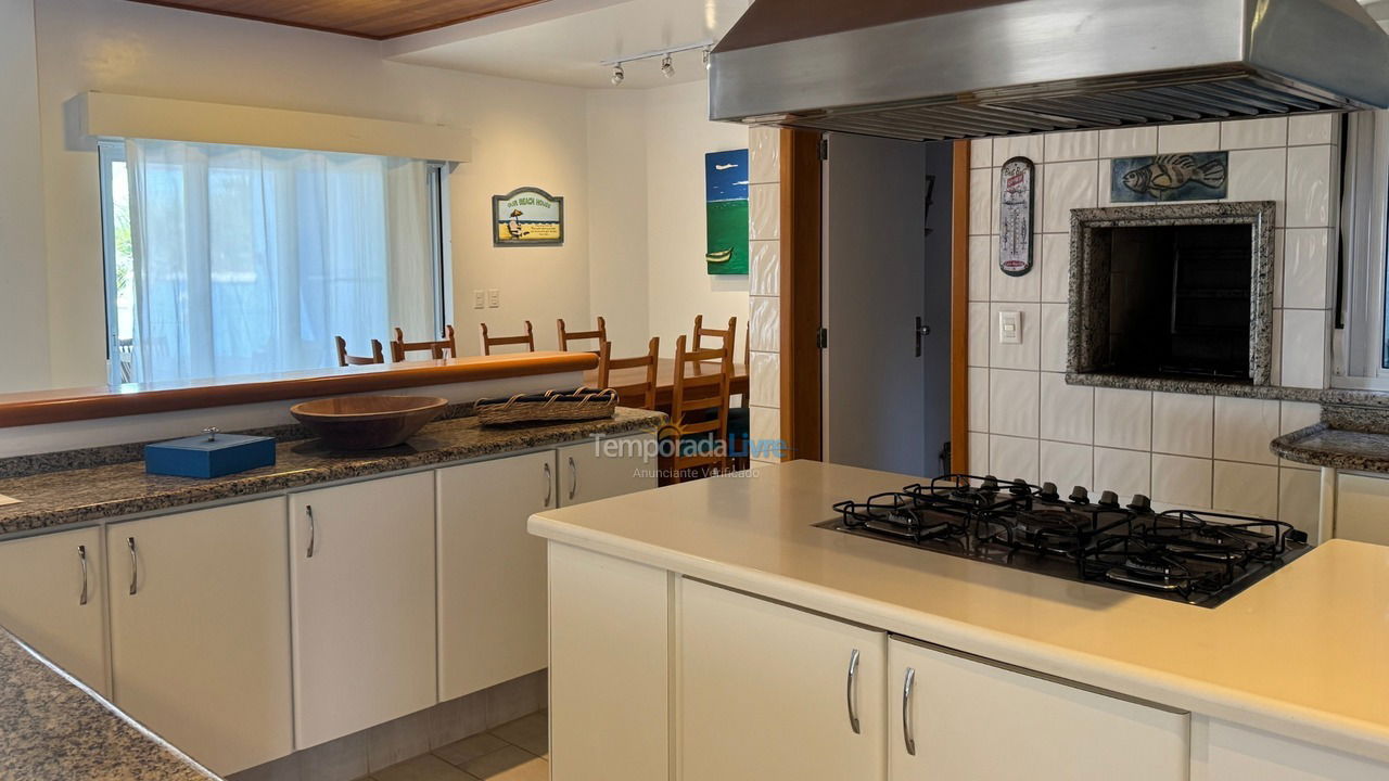 House for vacation rental in Bombinhas (Canto Grande)