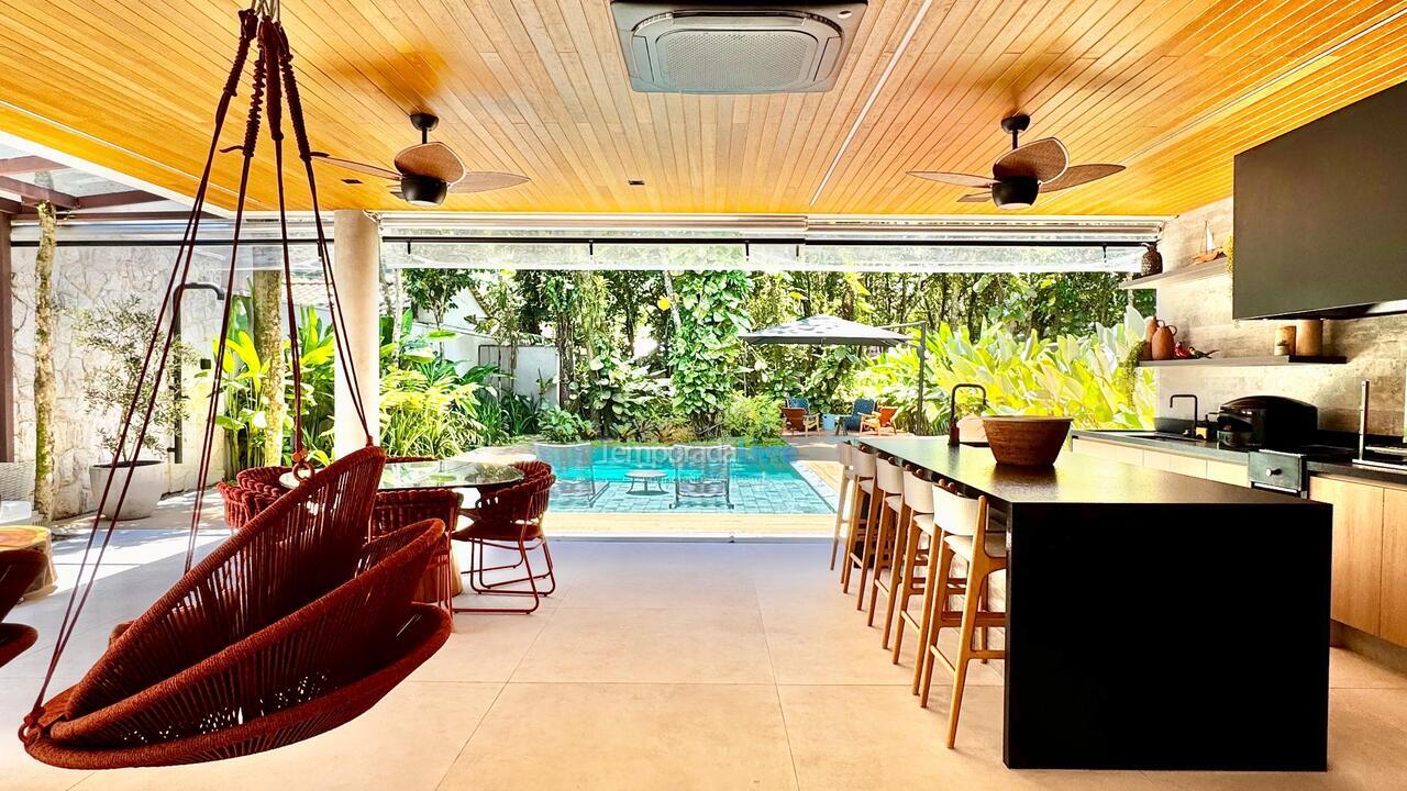 Casa para aluguel de temporada em São Sebastião (Camburi)