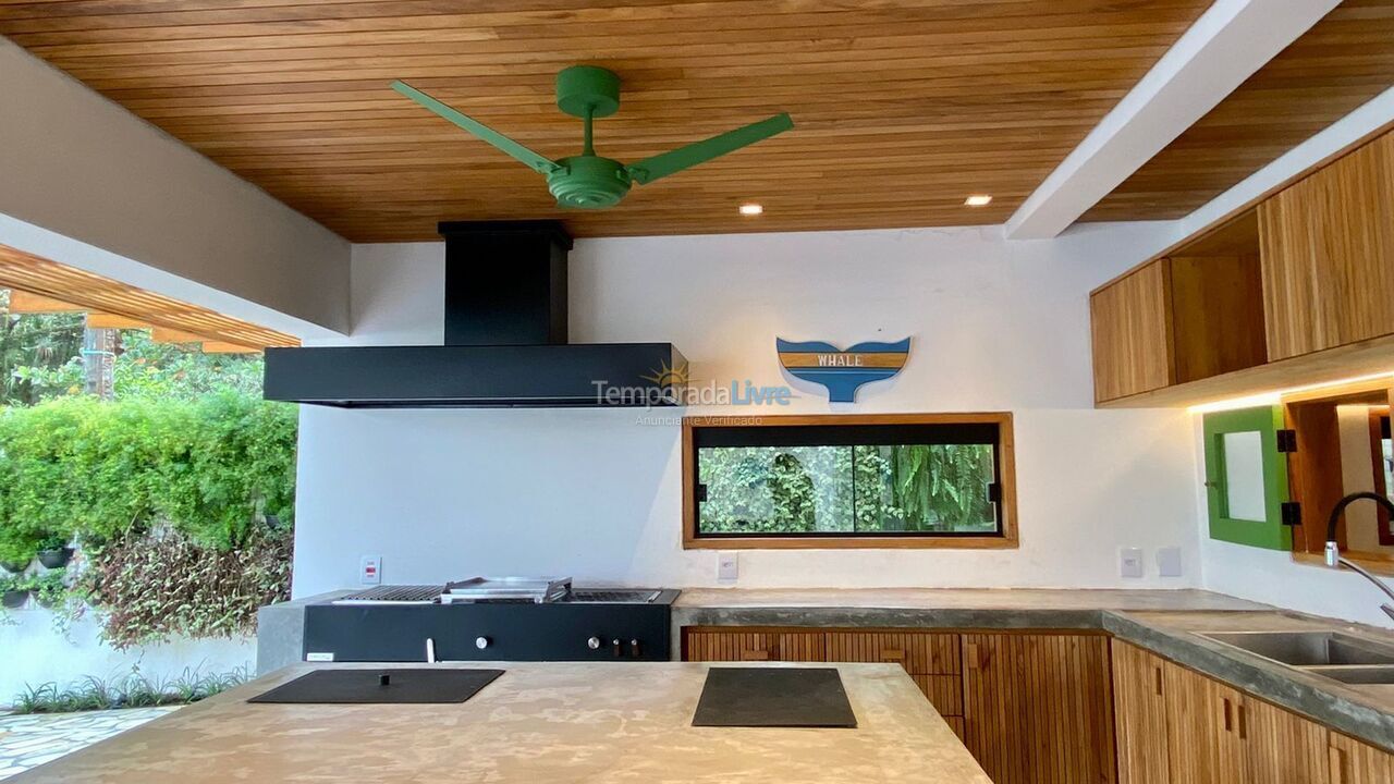 Casa para aluguel de temporada em São Sebastião (Praia da Baleia)