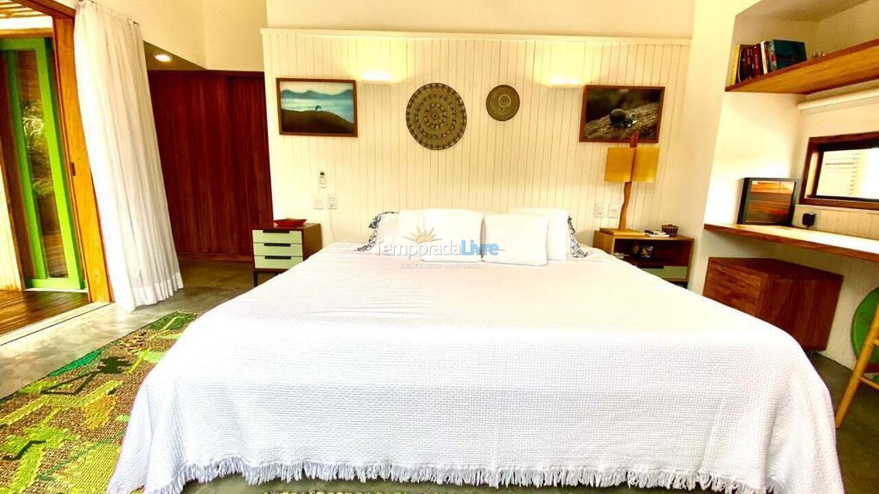 Casa para aluguel de temporada em São Sebastião (Praia da Baleia)