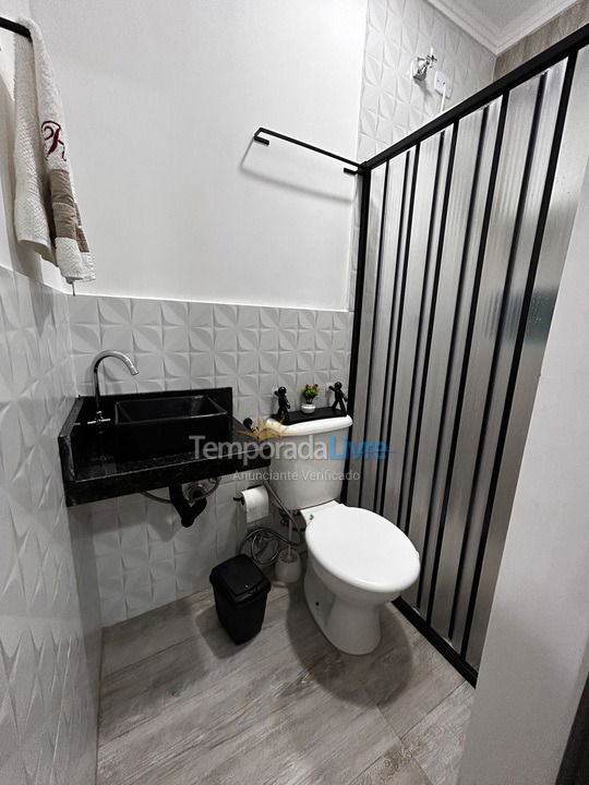 Casa para aluguel de temporada em Ubatuba (Maranduba)