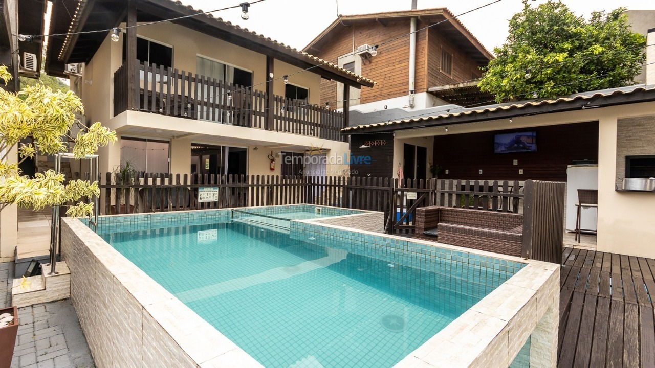 Apartamento para aluguel de temporada em Garopaba (Praia da Gamboa)
