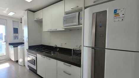 V025 – APARTAMENTO 3 QUARTOS PARA ALUGAR EM BOMBINHAS – BOULEVARD