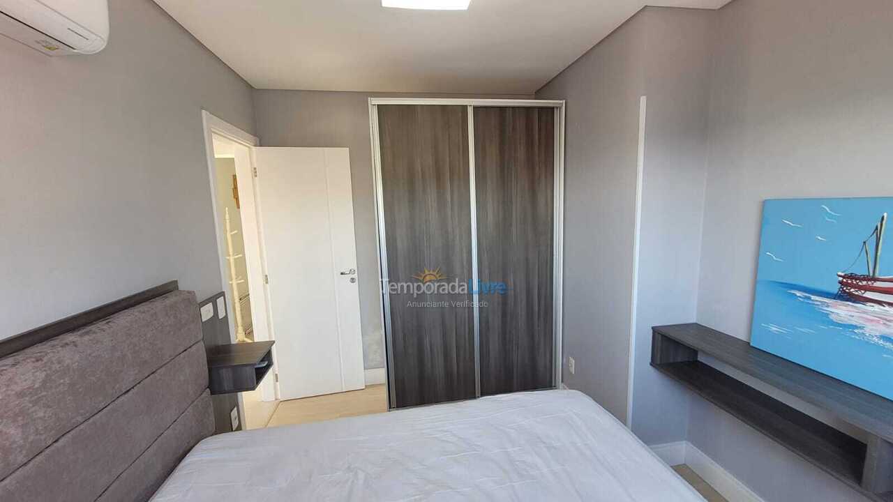 Apartamento para aluguel de temporada em Bombinhas (Praia de Bombinhas)
