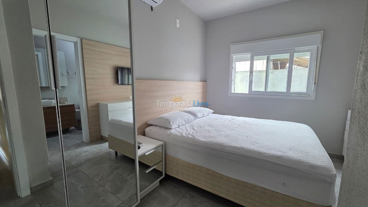 Casa para alquiler de vacaciones em Bombinhas (Praia de Bombas)