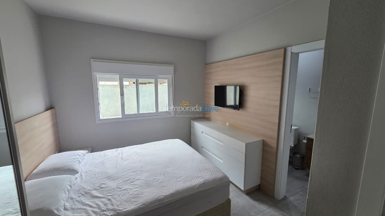 Casa para alquiler de vacaciones em Bombinhas (Praia de Bombas)