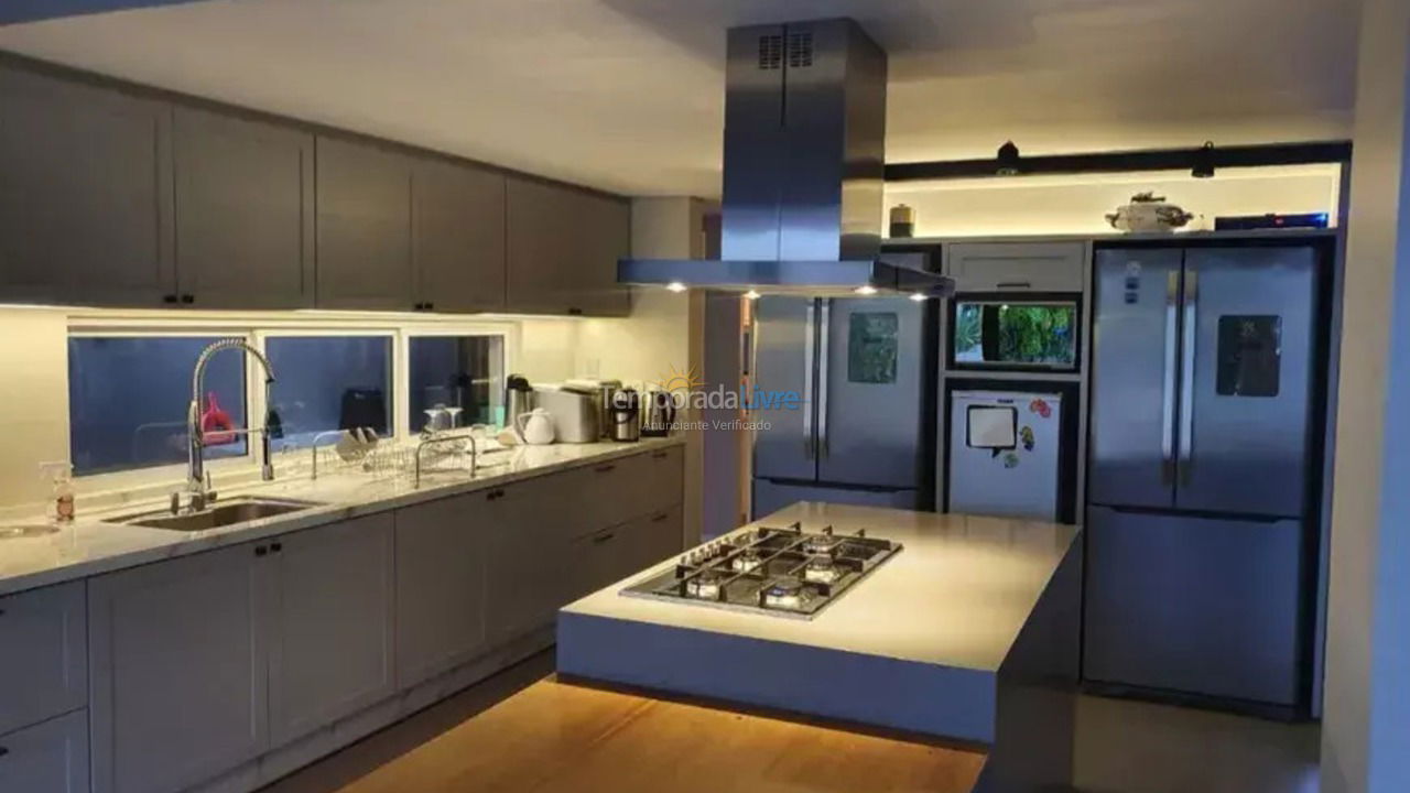 House for vacation rental in Florianopolis (Jurerê Internacional)