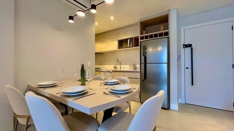 067 - Apartamento em Bombas, muito conforto e espaço.