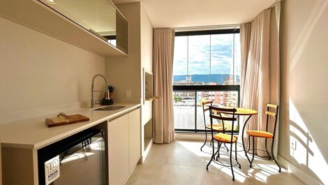 067 - Apartamento em Bombas, muito conforto e espaço.