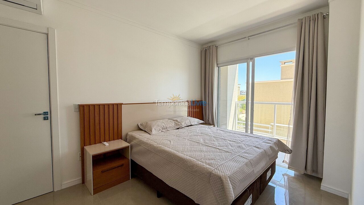 Apartment for vacation rental in Bombinhas (Praia de Bombas)
