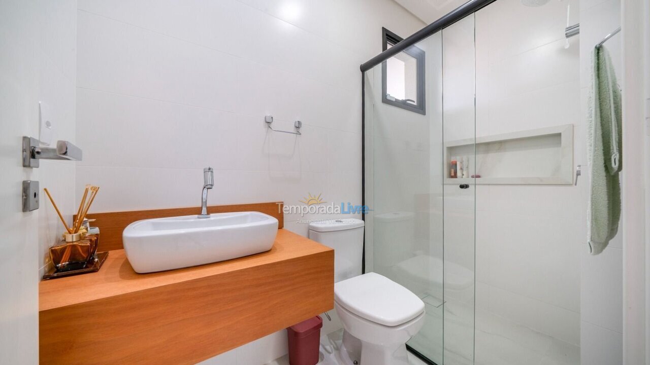 Apartment for vacation rental in Bombinhas (Mariscal)