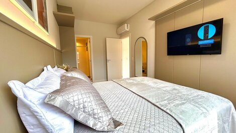 067 - Apartamento em Bombas, muito conforto e espaço.