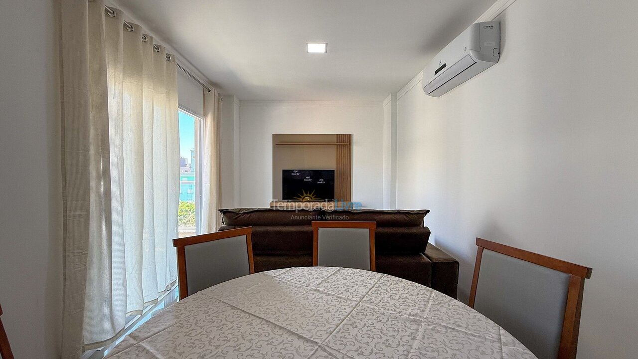 Apartment for vacation rental in Bombinhas (Praia de Bombas)