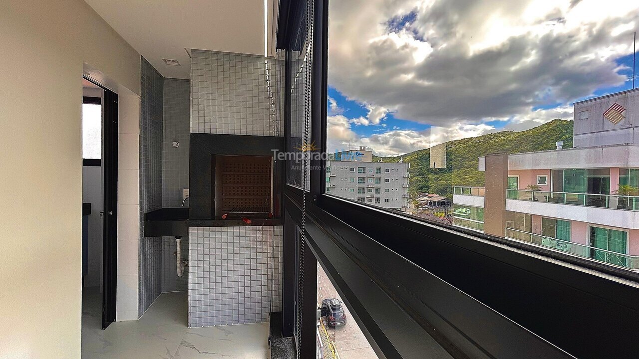 Apartment for vacation rental in Bombinhas (Praia de Bombas)