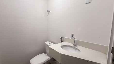 407- 2-suite apartment near the beach
